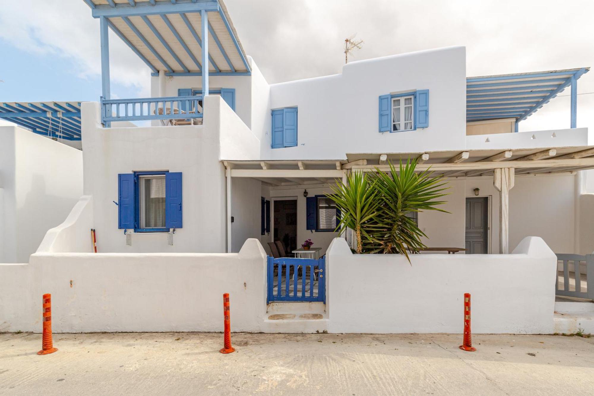 Elenitas Beach House In Ornos Экстерьер фото